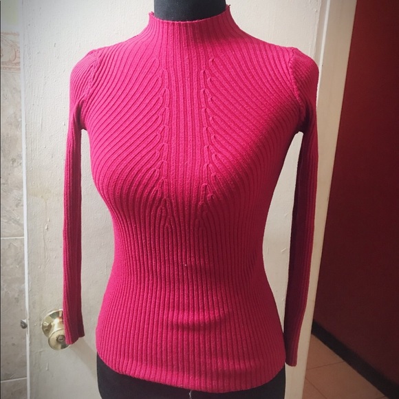 Hollister Tops - Red sweater